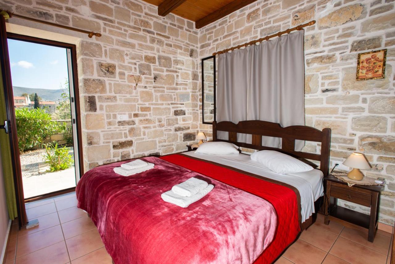 Sivas Apartments-Studios,Sigelakis With Very Nice View Exteriör bild