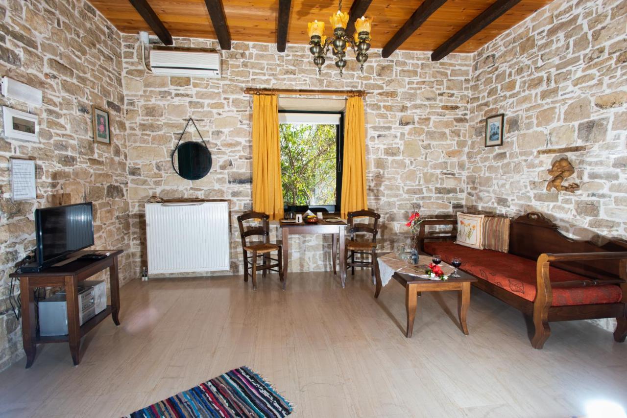 Sivas Apartments-Studios,Sigelakis With Very Nice View Exteriör bild